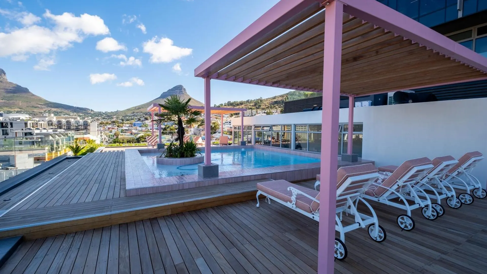 The Rose 506: Studio Apartment With Rooftop Pool Κέιπ Τάουν Νότια Αφρική