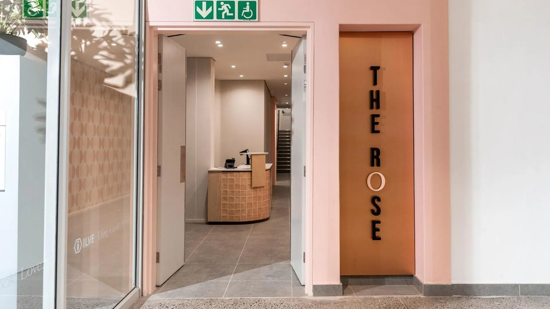 The Rose 506: Studio Apartment With Rooftop Pool Κέιπ Τάουν